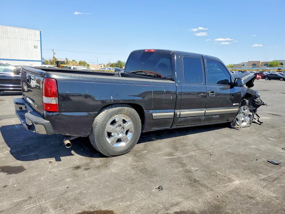 Продаж на аукціоні авто 2002 Chevrolet Silverado, vin: 2GCEC19V621185678, номер лоту: 53602926