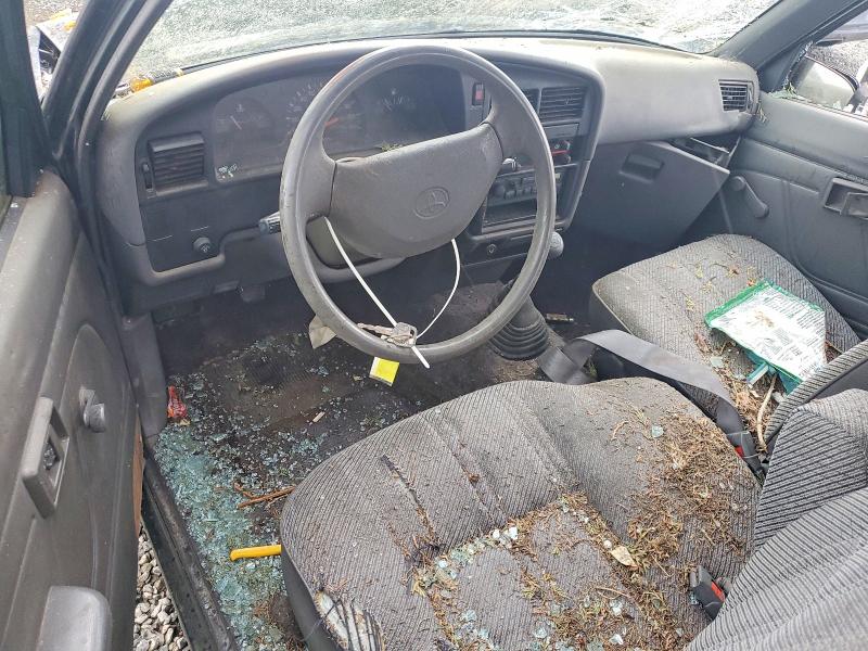 1992 Toyota Pickup მანქანა იყიდება აუქციონზე, vin: JT4RN93P0N5047321, აუქციონის ნომერი: 55016376