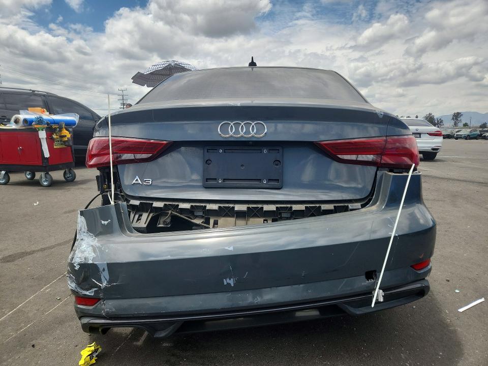 Продаж на аукціоні авто 2019 Audi A3, vin: WAUAUGFF2KA082093, номер лоту: 54544356
