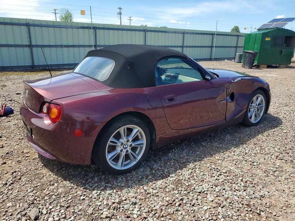 51853696 :رقم المزاد ، 4USBT53433LU04225 vin ، 2003 Bmw Z4 مزاد بيع