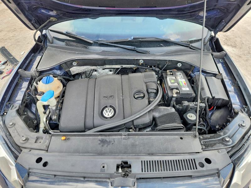 53270846 :رقم المزاد ، 1VWBP7A38DC072071 vin ، 2013 Volkswagen Passat مزاد بيع