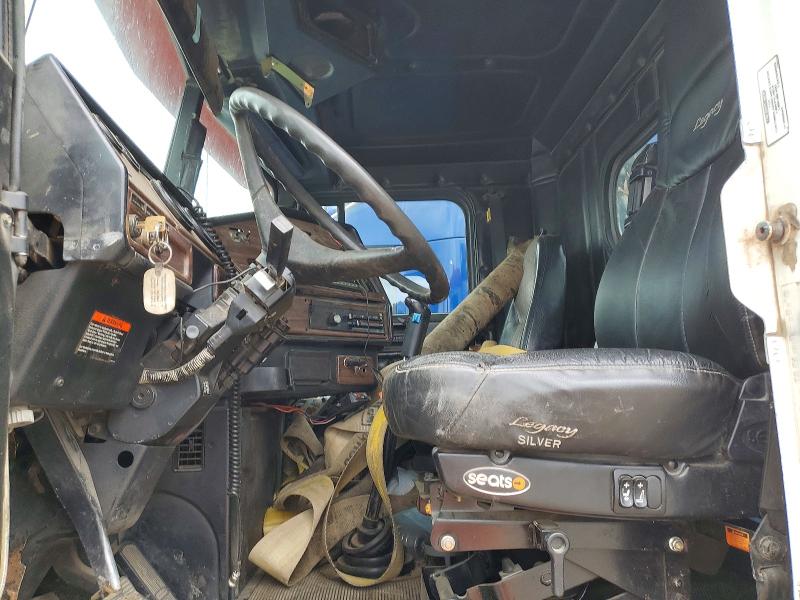 Продажа на аукционе авто 2001 Freightliner Conventional, vin: 1FUYFZYB31LH57174, номер лота: 53749326