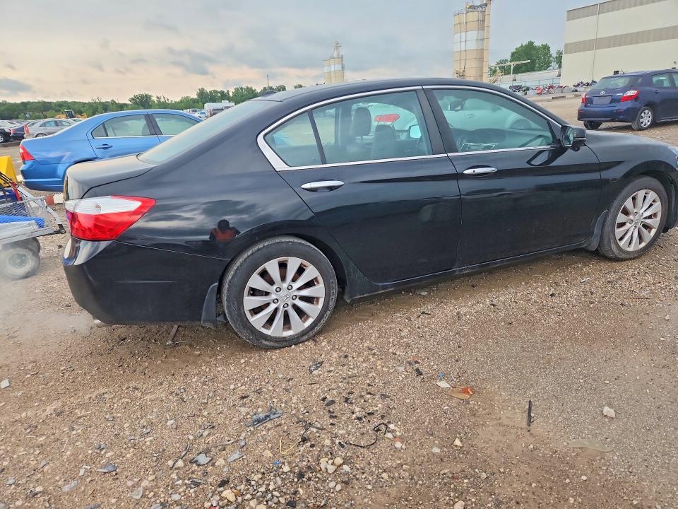 53944006 :رقم المزاد ، 1HGCR2F88FA044151 vin ، 2015 Honda Accord مزاد بيع