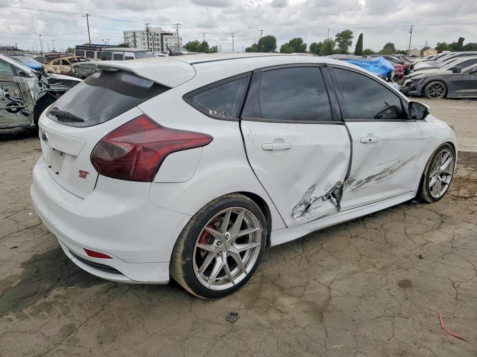 55146456 :رقم المزاد ، 1FADP3L95EL164106 vin ، 2014 Ford Focus مزاد بيع