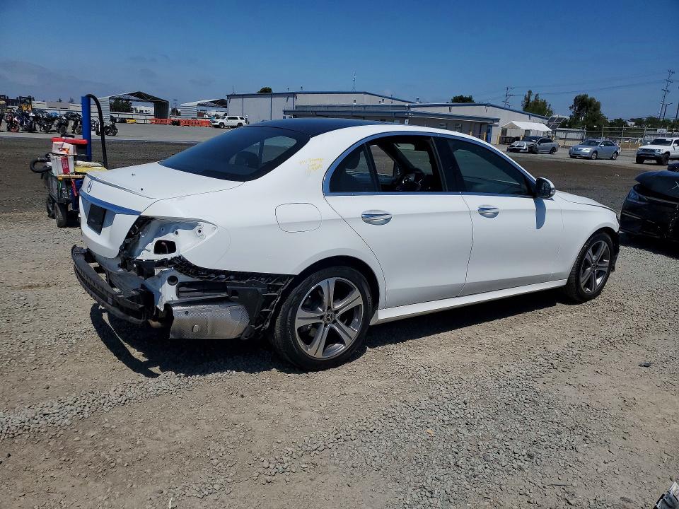 52376006 :رقم المزاد ، WDDZF8DB2LA716175 vin ، 2020 Mercedes-benz E مزاد بيع