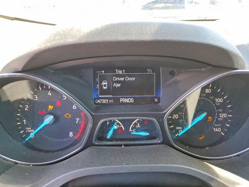 53409846 :رقم المزاد ، 1FMCU0J9XHUC21880 vin ، 2017 Ford Escape مزاد بيع