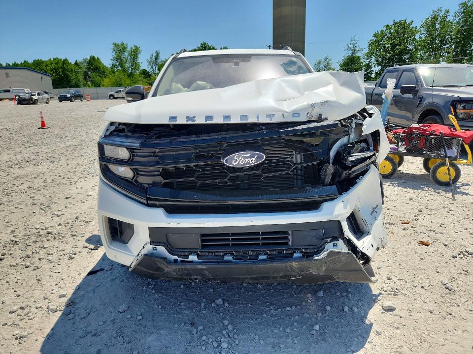 Auction sale of the 2025 Ford Expedition, vin: 1FMJK1J88SEA39168, lot number: 54981096