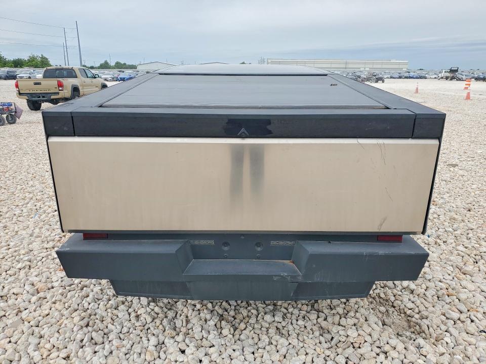 2025 Tesla Cybertruck მანქანა იყიდება აუქციონზე, vin: 7G2CEHED3SA081373, აუქციონის ნომერი: 52558026