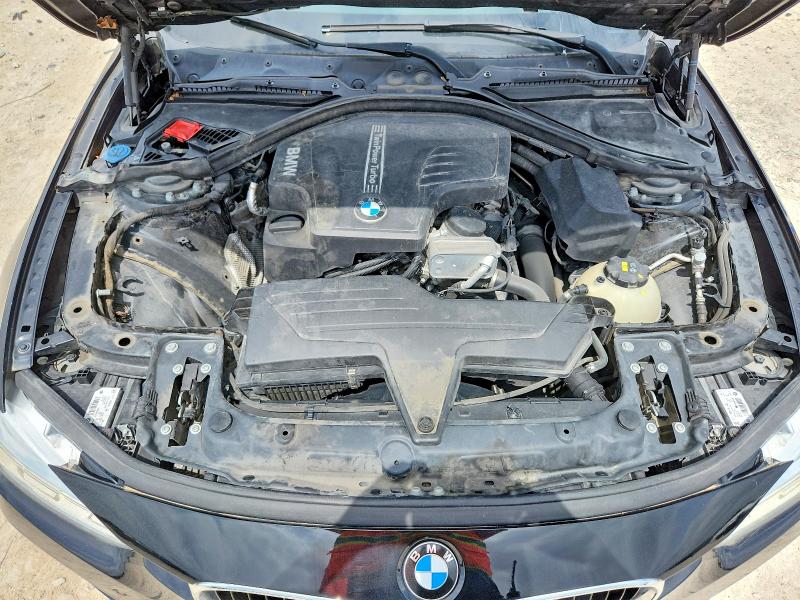 52484436 :رقم المزاد ، WBA8E1G59JNU90189 vin ، 2018 Bmw 320 مزاد بيع
