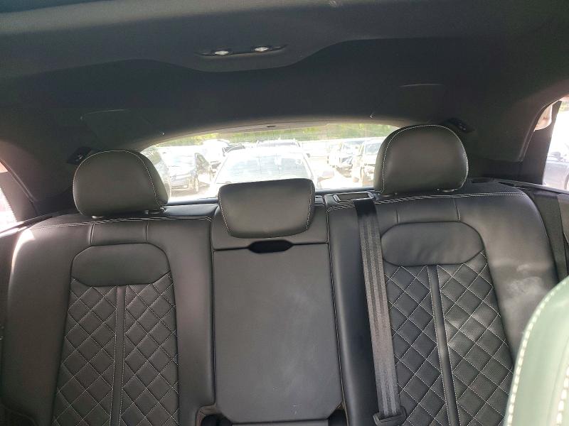 52566076 :رقم المزاد ، WA1CWBF10ND004924 vin ، 2022 Audi Sq8 مزاد بيع