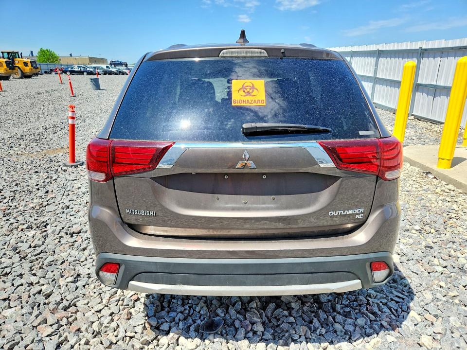 Продажа на аукционе авто 2018 Mitsubishi Outlander, vin: JA4AZ3A30JZ013231, номер лота: 54891576