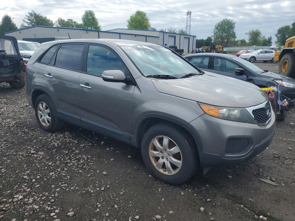 2011 Kia Sorento მანქანა იყიდება აუქციონზე, vin: 5XYKT3A12BG069598, აუქციონის ნომერი: 52849146