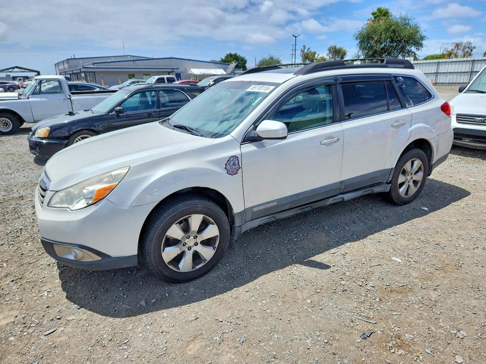Auction sale of the 2011 Subaru Outback, vin: 4S4BRCGC8B3332958, lot number: 55118116