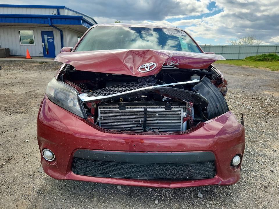 Продажа на аукционе авто 2014 Toyota Sienna, vin: 5TDXK3DC4ES434649, номер лота: 53404976
