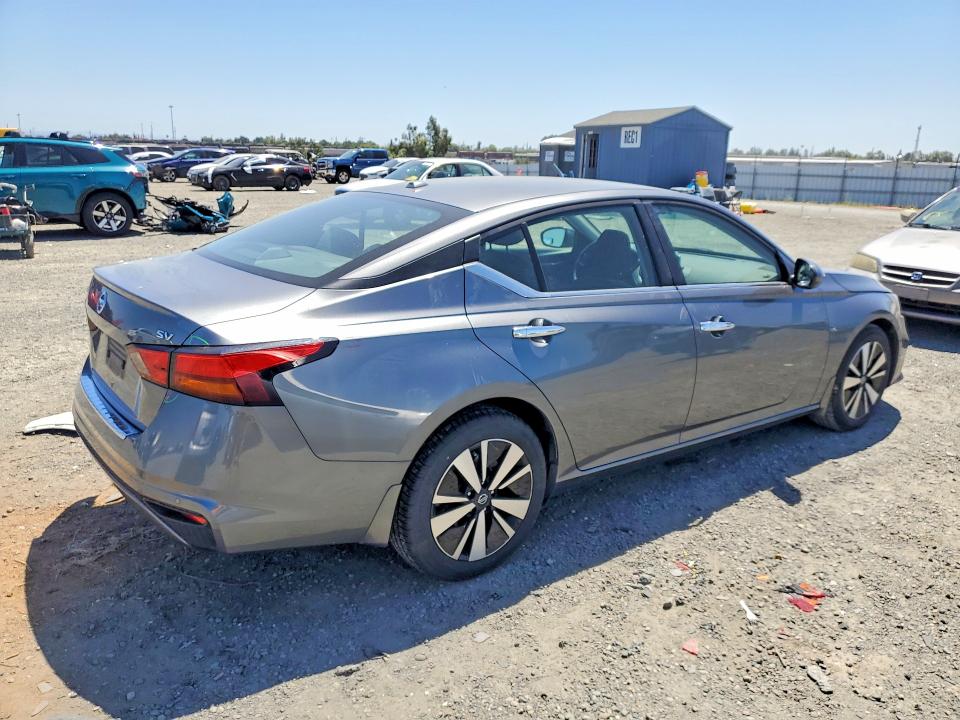 54006606 :رقم المزاد ، 1N4BL4DV7NN413742 vin ، 2022 Nissan Altima مزاد بيع