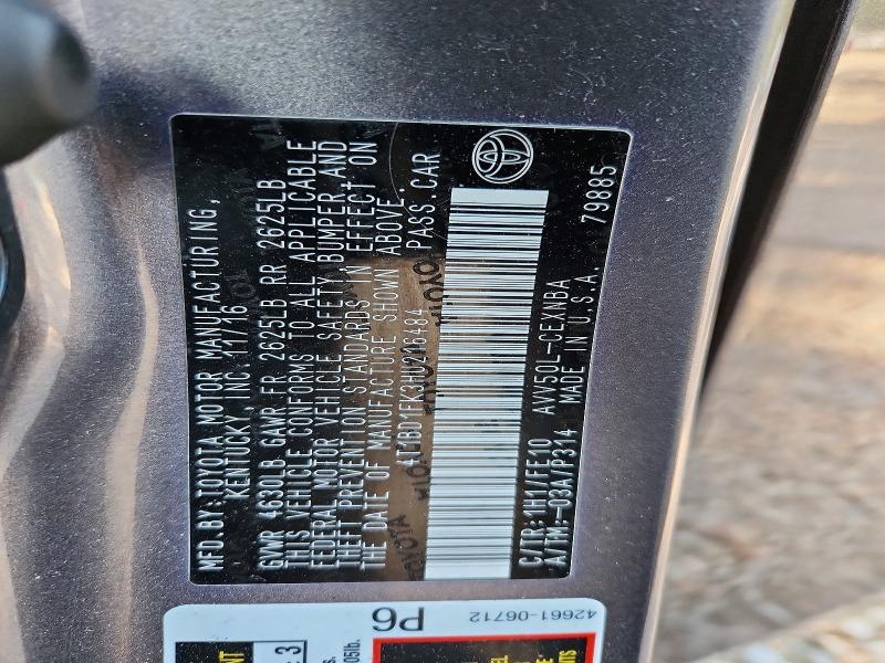 2017 Toyota Camry Hybrid მანქანა იყიდება აუქციონზე, vin: 4T1BD1FK3HU216484, აუქციონის ნომერი: 52647036