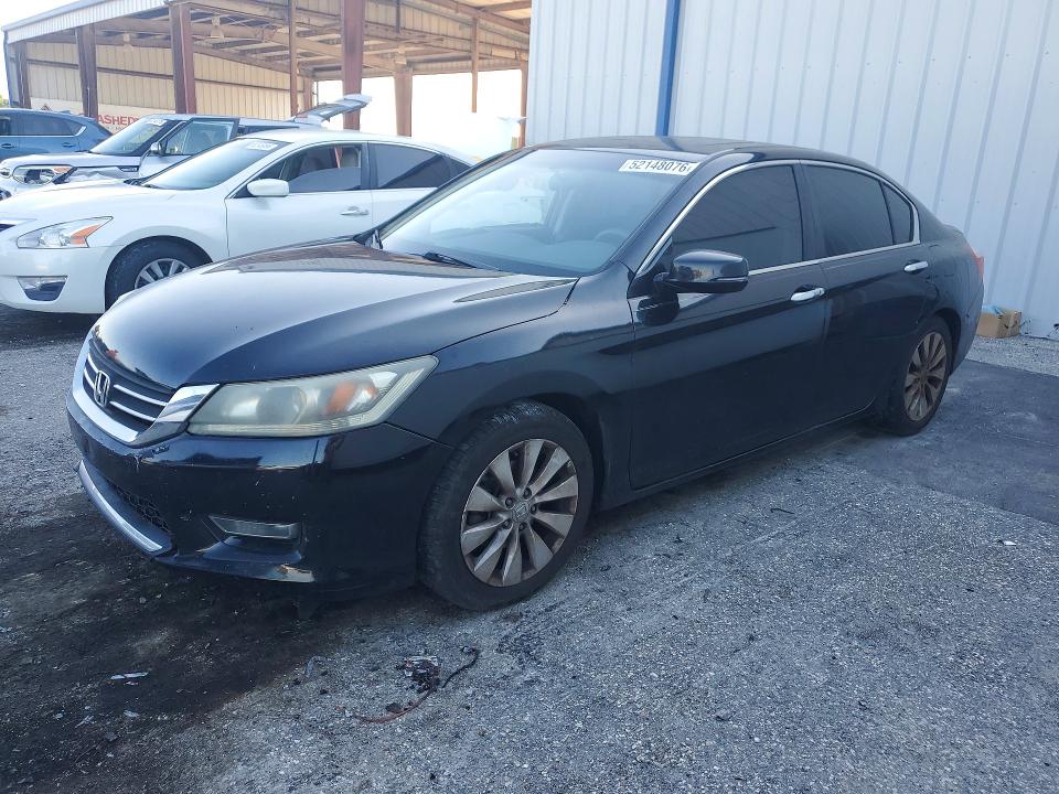 Продажа на аукционе авто 2013 Honda Accord, vin: 1HGCR2F72DA010985, номер лота: 52148076