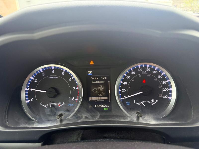 52727406 :رقم المزاد ، 5TDBZRFH1KS738468 vin ، 2019 Toyota Highlander مزاد بيع