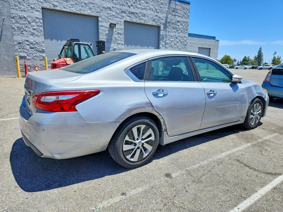 Продажа на аукционе авто 2016 Nissan Altima, vin: 1N4AL3APXGN369542, номер лота: 54336846