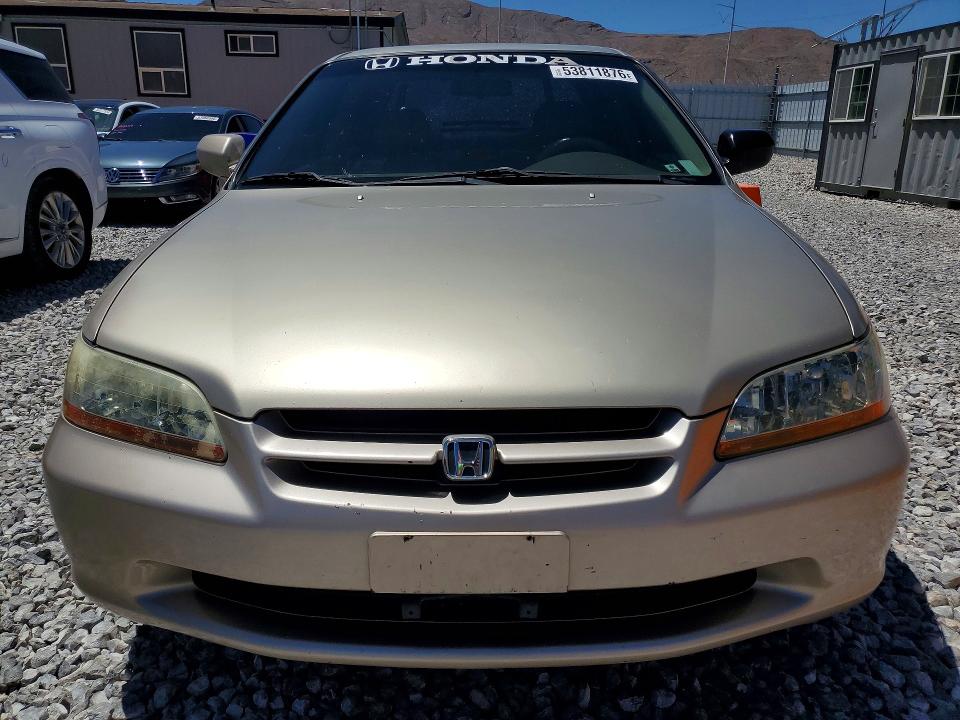 53811876 :رقم المزاد ، JHMCG5663YC038090 vin ، 2000 Honda Accord مزاد بيع