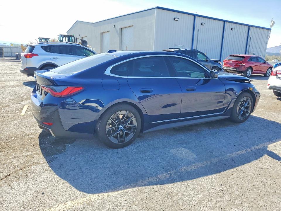 53651796 :رقم المزاد ، WBY73AW08NFN22199 vin ، 2022 Bmw I4 مزاد بيع