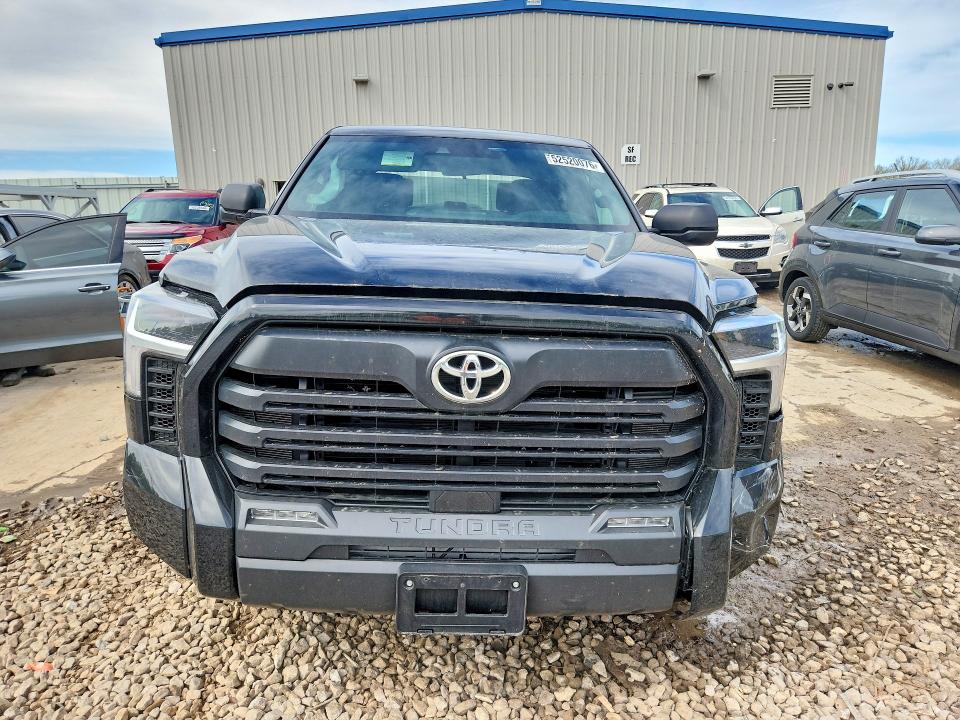 Продажа на аукционе авто 2026 Toyota Tundra, vin: 5TFLA5DB9TX354159, номер лота: 55348976