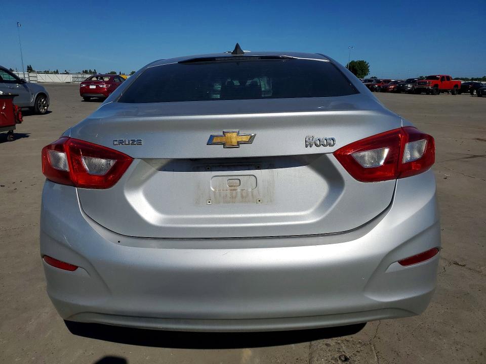 2017 Chevrolet Cruze მანქანა იყიდება აუქციონზე, vin: 1G1BC5SM1H7130779, აუქციონის ნომერი: 52972086