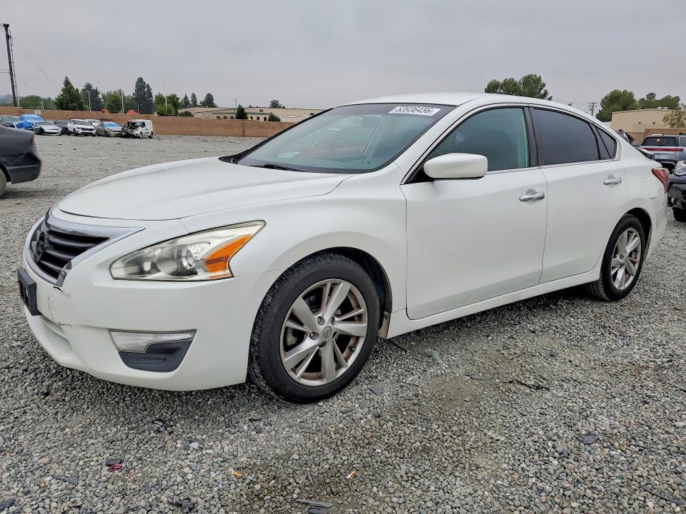 2013 Nissan Altima მანქანა იყიდება აუქციონზე, vin: 1N4AL3AP0DN460752, აუქციონის ნომერი: 53936456