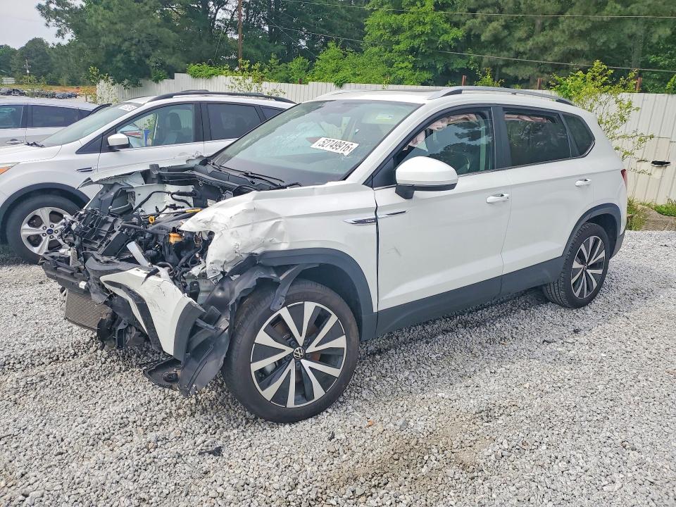 52749916 :رقم المزاد ، 3VVEX7B21RM064391 vin ، 2024 Volkswagen Taos مزاد بيع