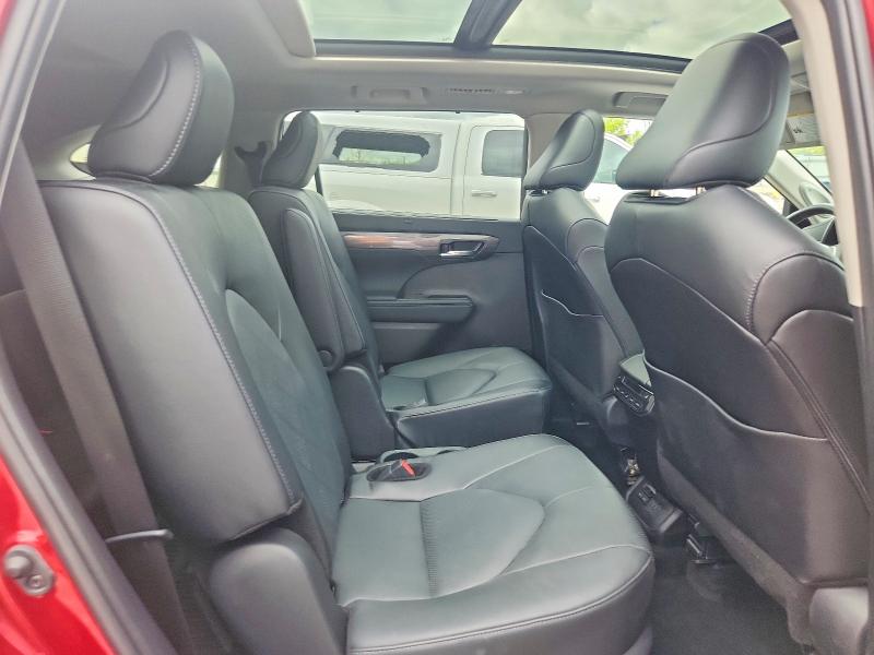 53978116 :رقم المزاد ، 5TDEBRCH2RS614175 vin ، 2024 Toyota Highlander Hybrid مزاد بيع