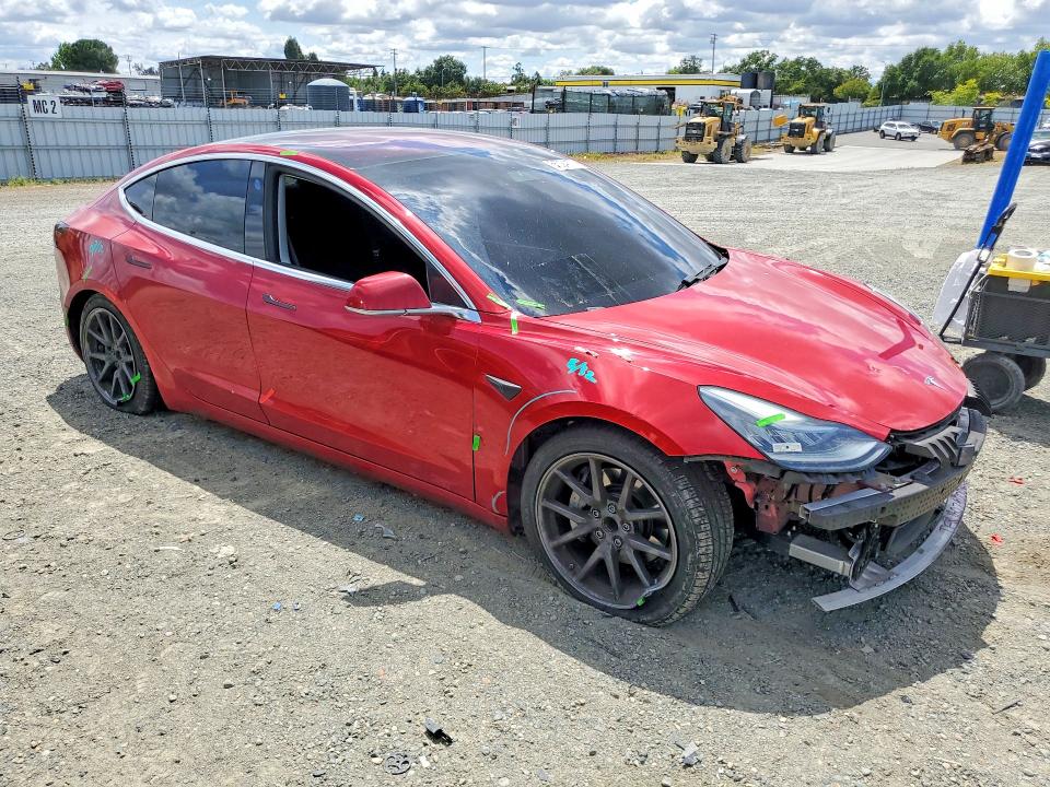 55024176 :رقم المزاد ، 5YJ3E1EA0JF008849 vin ، 2018 Tesla Model 3 مزاد بيع