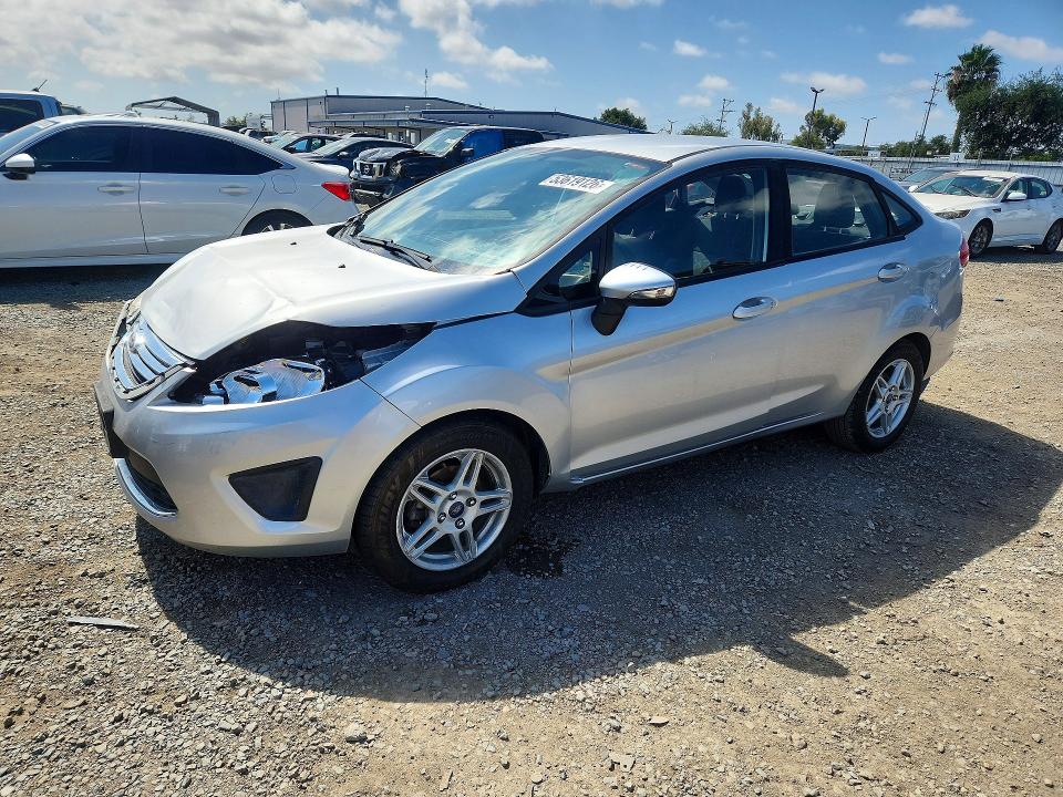 2013 Ford Fiesta მანქანა იყიდება აუქციონზე, vin: 3FADP4BJ3DM186085, აუქციონის ნომერი: 53619126