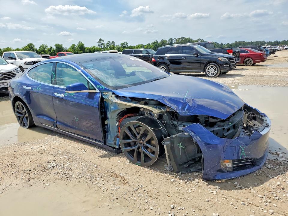 55130146 :رقم المزاد ، 5YJSA1E23LF389017 vin ، 2020 Tesla Model S مزاد بيع