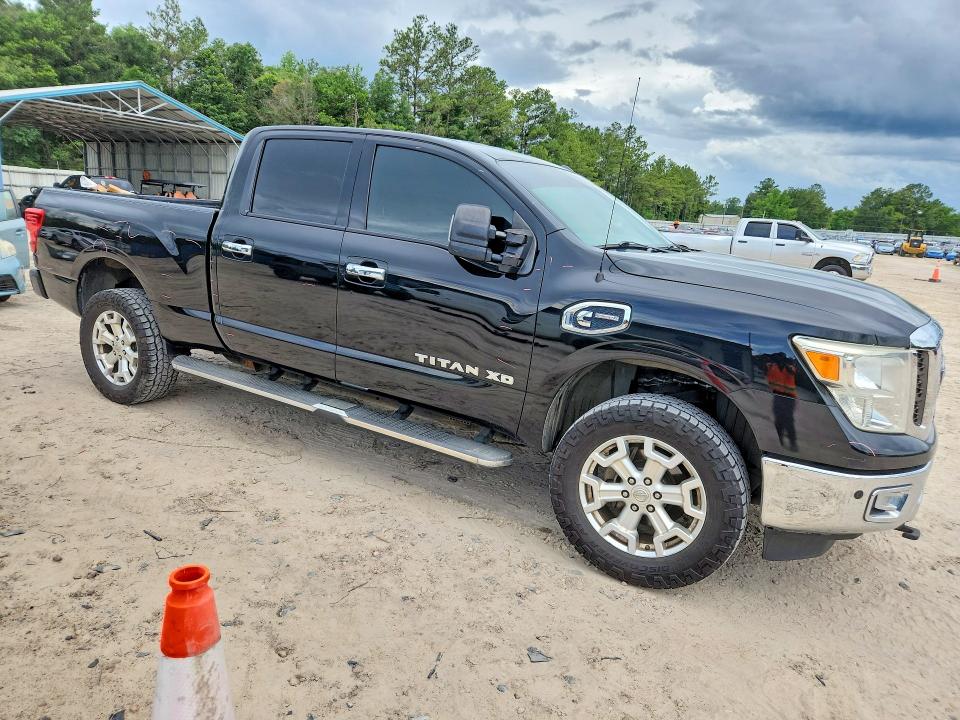 54673766 :رقم المزاد ، 1N6BA1F2XGN509401 vin ، 2016 Nissan Titan Xd مزاد بيع
