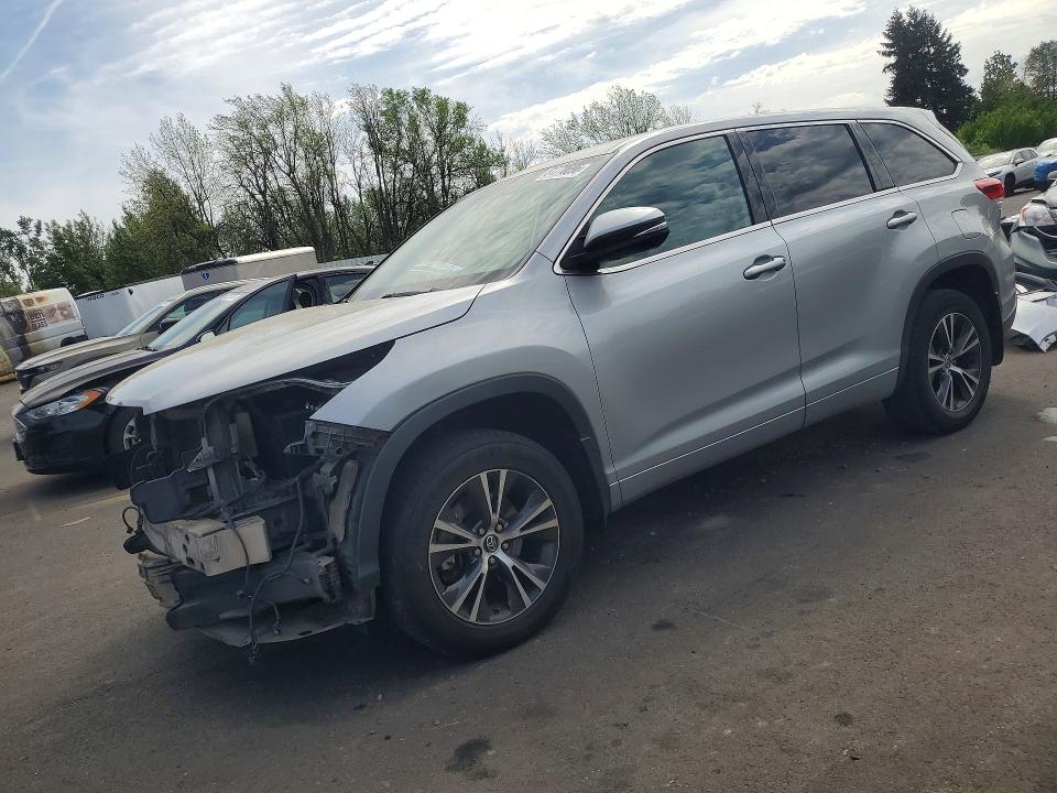 Продажа на аукционе авто 2018 Toyota Highlander, vin: 5TDBZRFH3JS865513, номер лота: 51778696