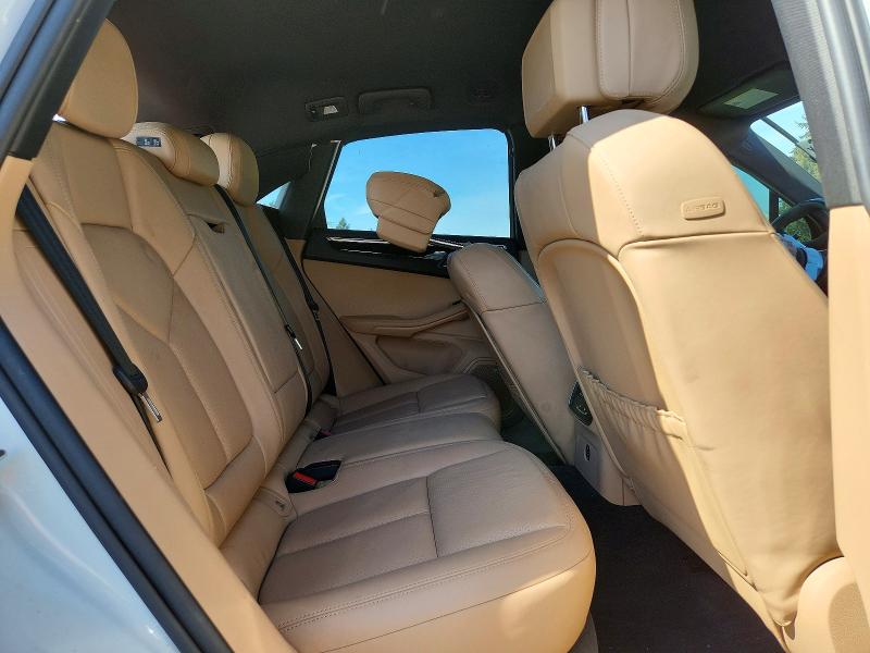 54343296 :رقم المزاد ، WP1AB2A50KLB30025 vin ، 2019 Porsche Macan مزاد بيع