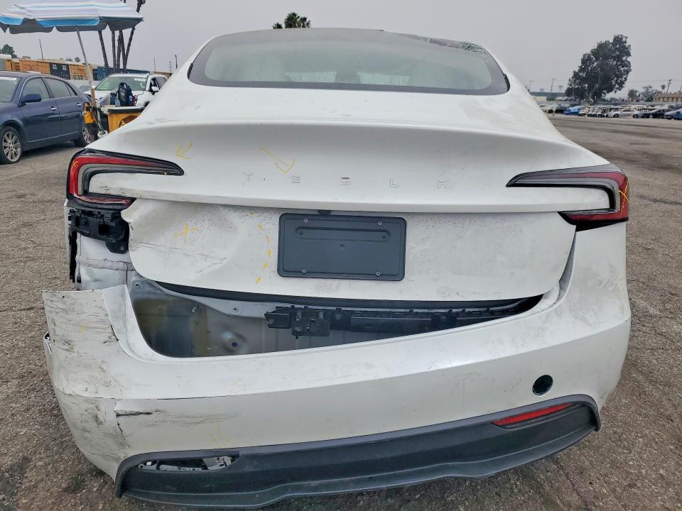 50311056 :رقم المزاد ، 5YJ3E1EAXSF943006 vin ، 2025 Tesla Model 3 مزاد بيع