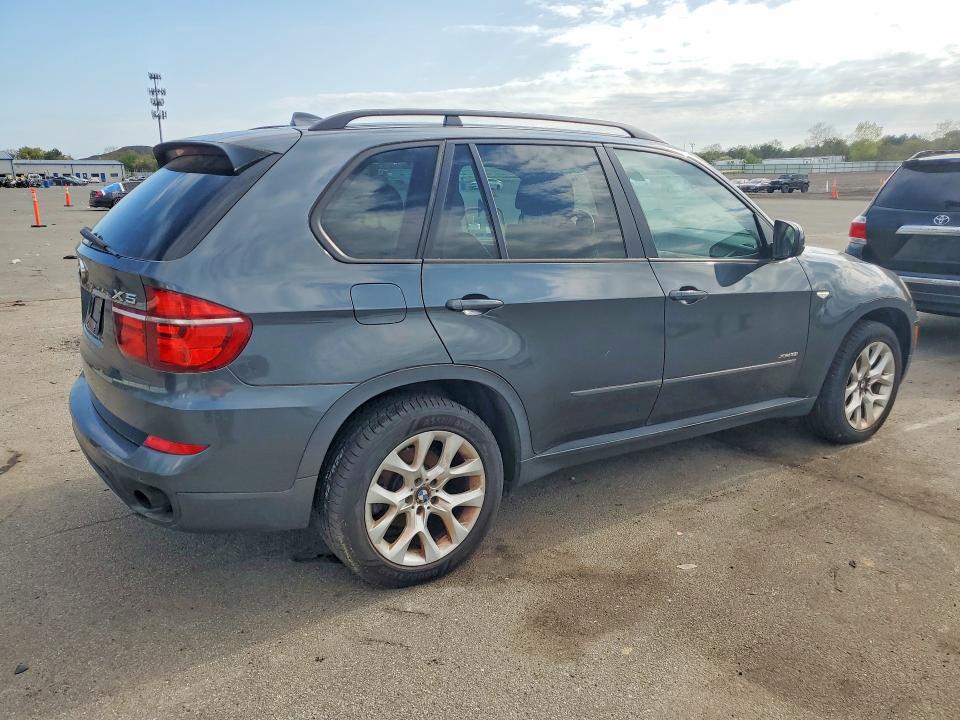 Продаж на аукціоні авто 2011 Bmw X5, vin: 5UXZV4C54BL403745, номер лоту: 53314136