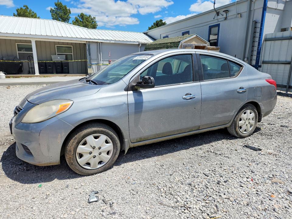 52893616 :رقم المزاد ، 3N1CN7AP7CL890283 vin ، 2012 Nissan Versa مزاد بيع