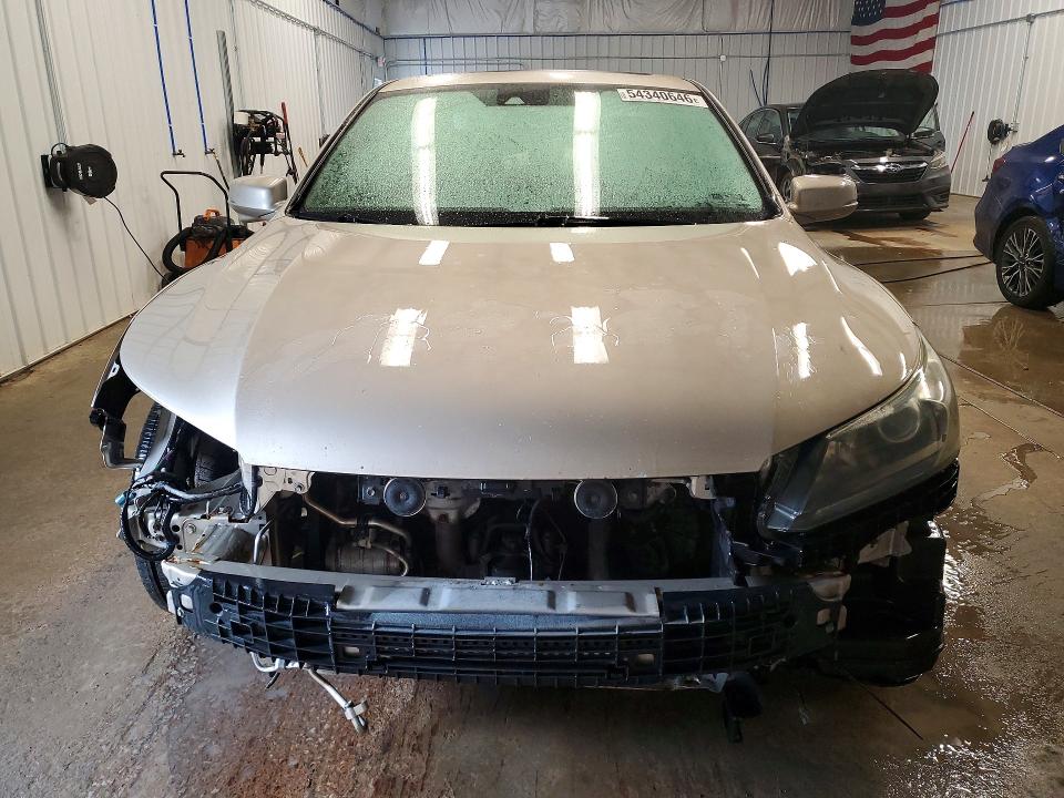 54340646 :رقم المزاد ، 1HGCR2F84FA025886 vin ، 2015 Honda Accord مزاد بيع