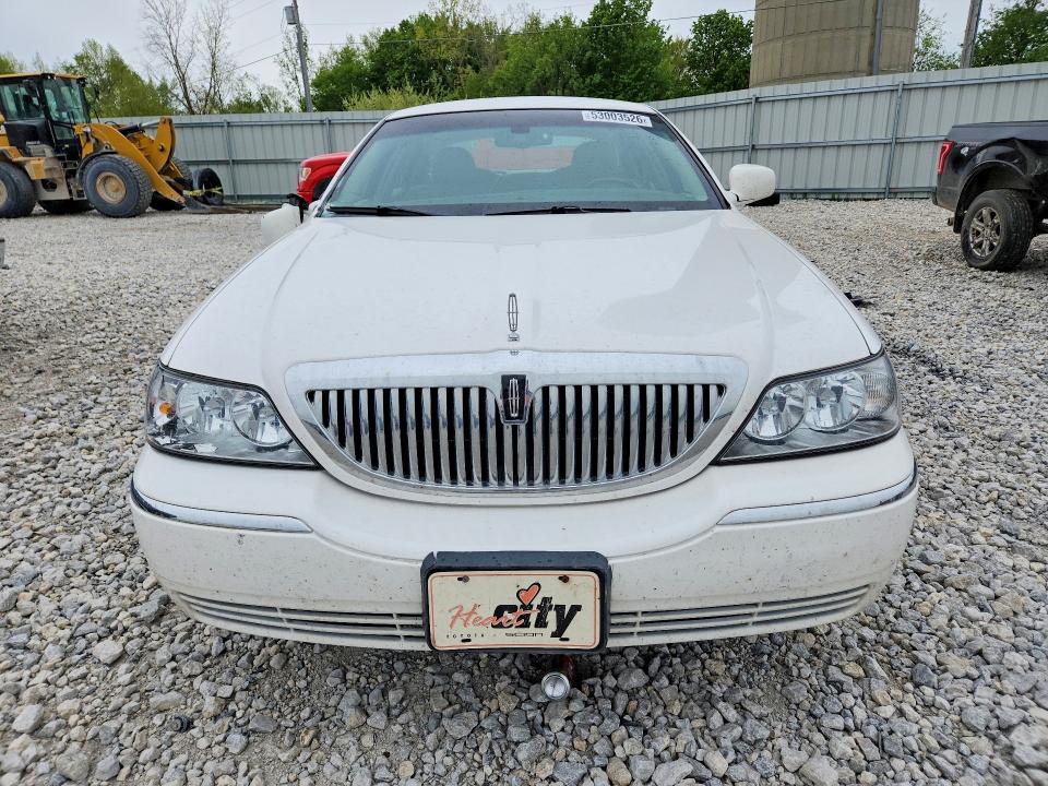 Aukcja sprzedaży 2010 Lincoln Town Car, vin: 2LNBL8CV2AX752562, numer aukcji: 53003526