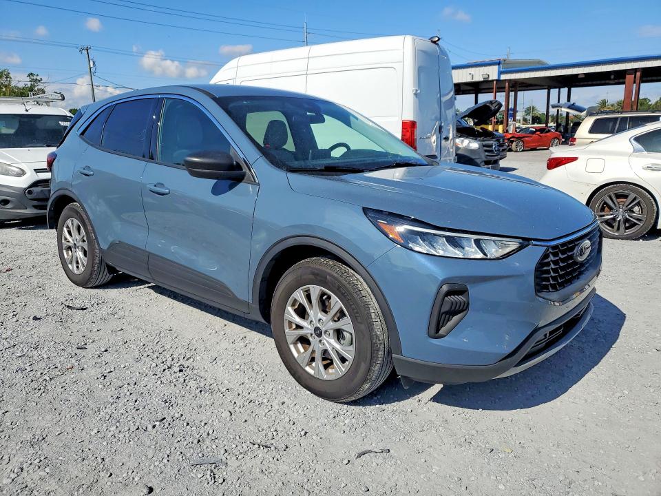 52663756 :رقم المزاد ، 1FMCU0GN5RUB28917 vin ، 2024 Ford Escape مزاد بيع