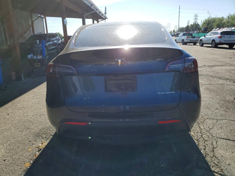 2025 Tesla Model Y მანქანა იყიდება აუქციონზე, vin: 7SAYGDEE0SA360514, აუქციონის ნომერი: 53207236