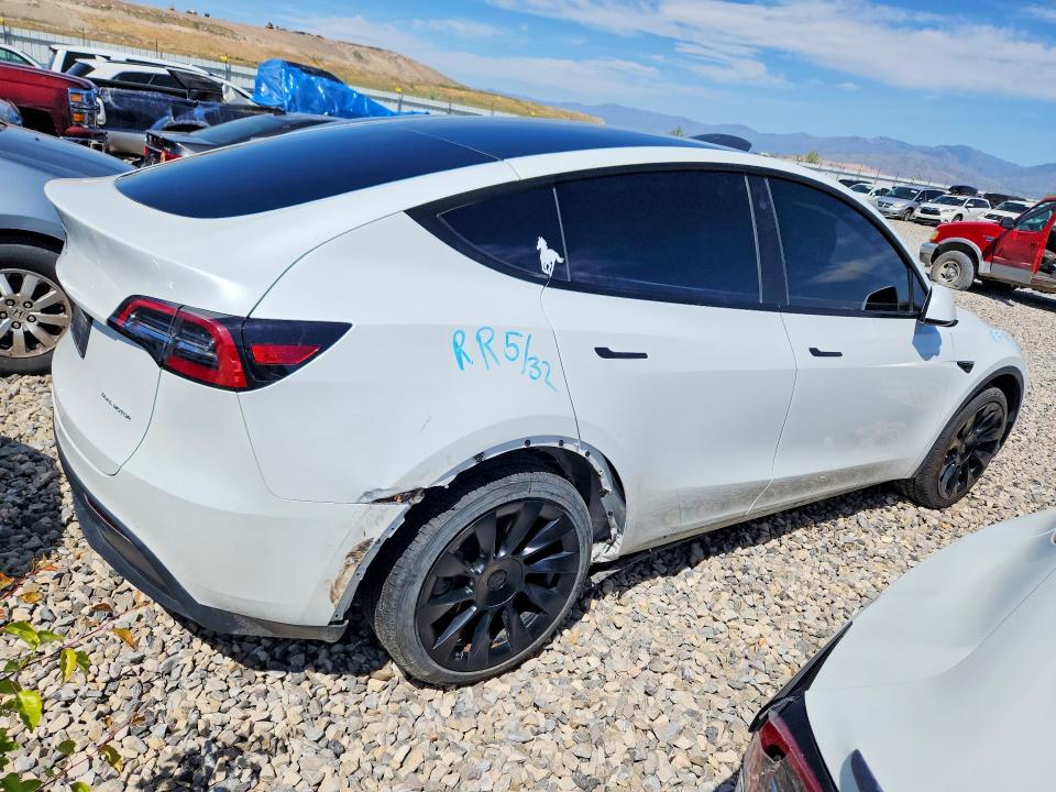 Продажа на аукционе авто 2022 Tesla Model Y, vin: 7SAYGAEE5NF523678, номер лота: 52359786