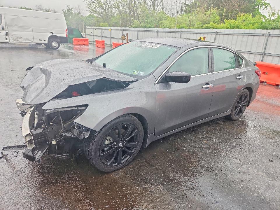 Auction sale of the 2018 Nissan Altima, vin: 1N4AL3APXJC295929, lot number: 52684936