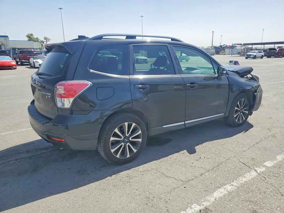 54064976 :رقم المزاد ، JF2SJGTC3HH403165 vin ، 2017 Subaru Forester مزاد بيع