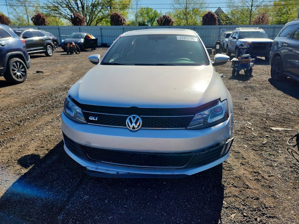 2013 Volkswagen Jetta მანქანა იყიდება აუქციონზე, vin: 3VW5A7AJXDM225352, აუქციონის ნომერი: 52883296