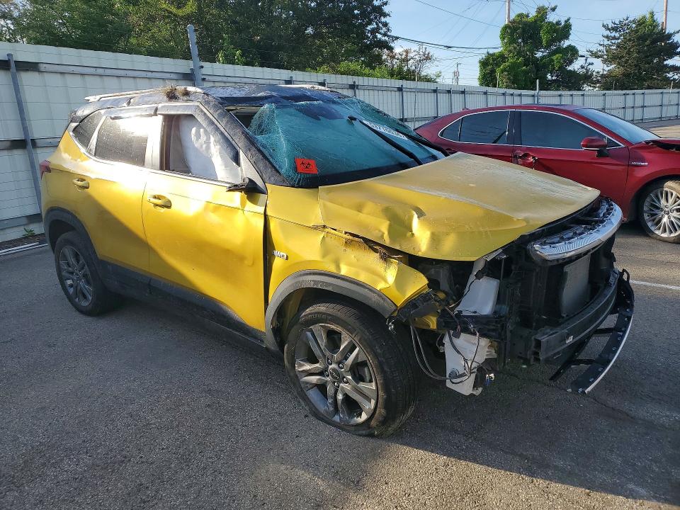 53710036 :رقم المزاد ، KNDEUCAA4N7310265 vin ، 2022 Kia Seltos مزاد بيع