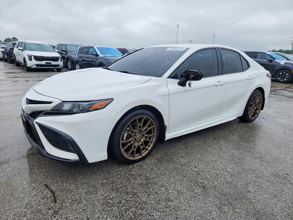 54682226 :رقم المزاد ، 4T1T11BK8PU089085 vin ، 2023 Toyota Camry مزاد بيع