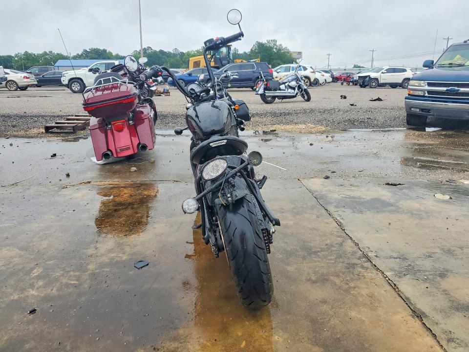 2018 Triumph Motorcycle Bonneville მანქანა იყიდება აუქციონზე, vin: SMTD53HL0JT881593, აუქციონის ნომერი: 52871906